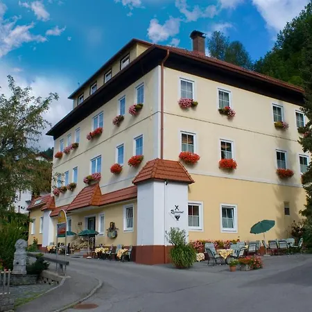Kirchenwirt Hotel Bad Kleinkirchheim