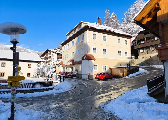 Kirchenwirt מלון באד קליניקירשהיים